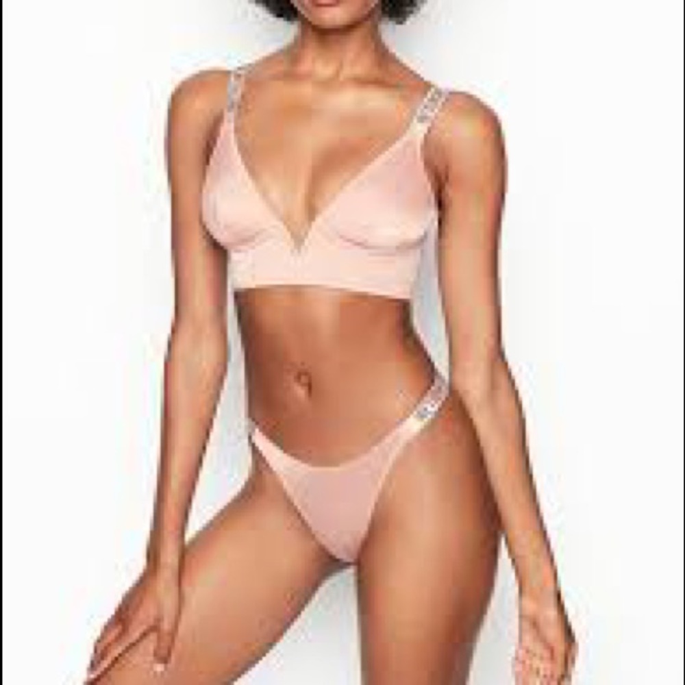 Victoria Secret Set - Picture 3 of 6